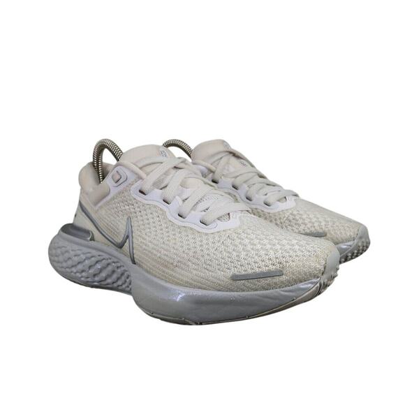 Nike Shoes Womens 6 Athletic Trainer Zoom X Invincible Run Flyknit Sneaker White - Picture 1 of 14